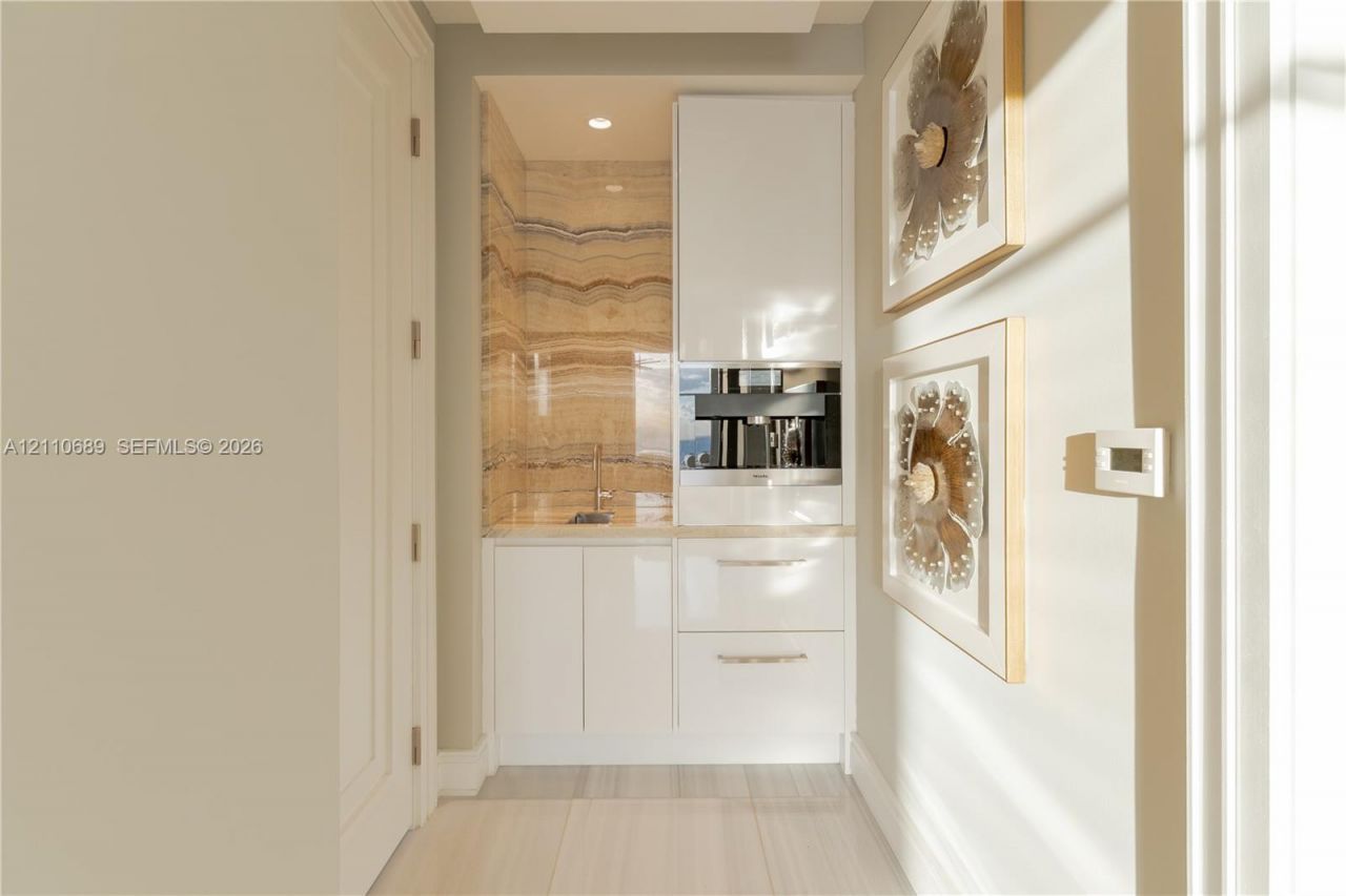 17901 Collins Ave , Unit 2704, Sunny Isles Beach, FL 33160 Photo