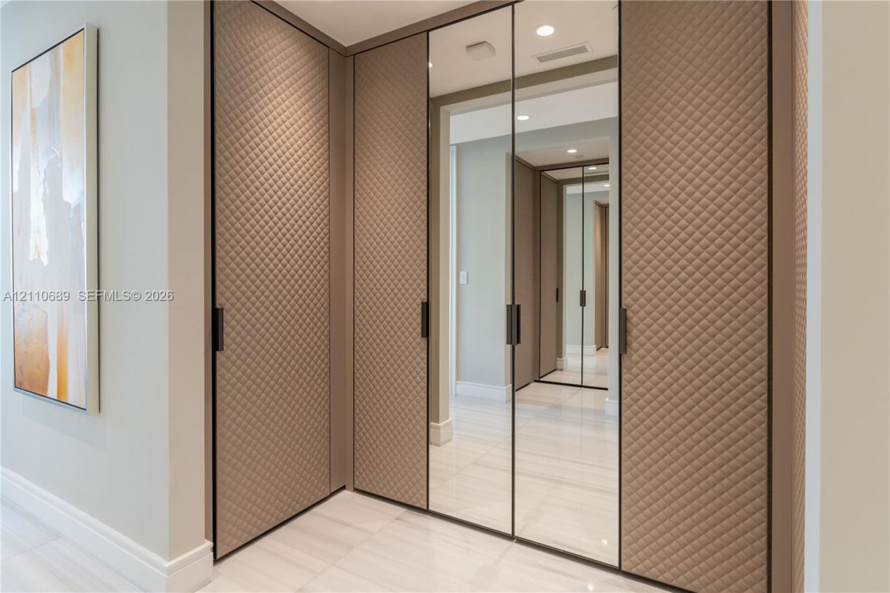 17901 Collins Ave , Unit 2704, Sunny Isles Beach, FL 33160 Photo