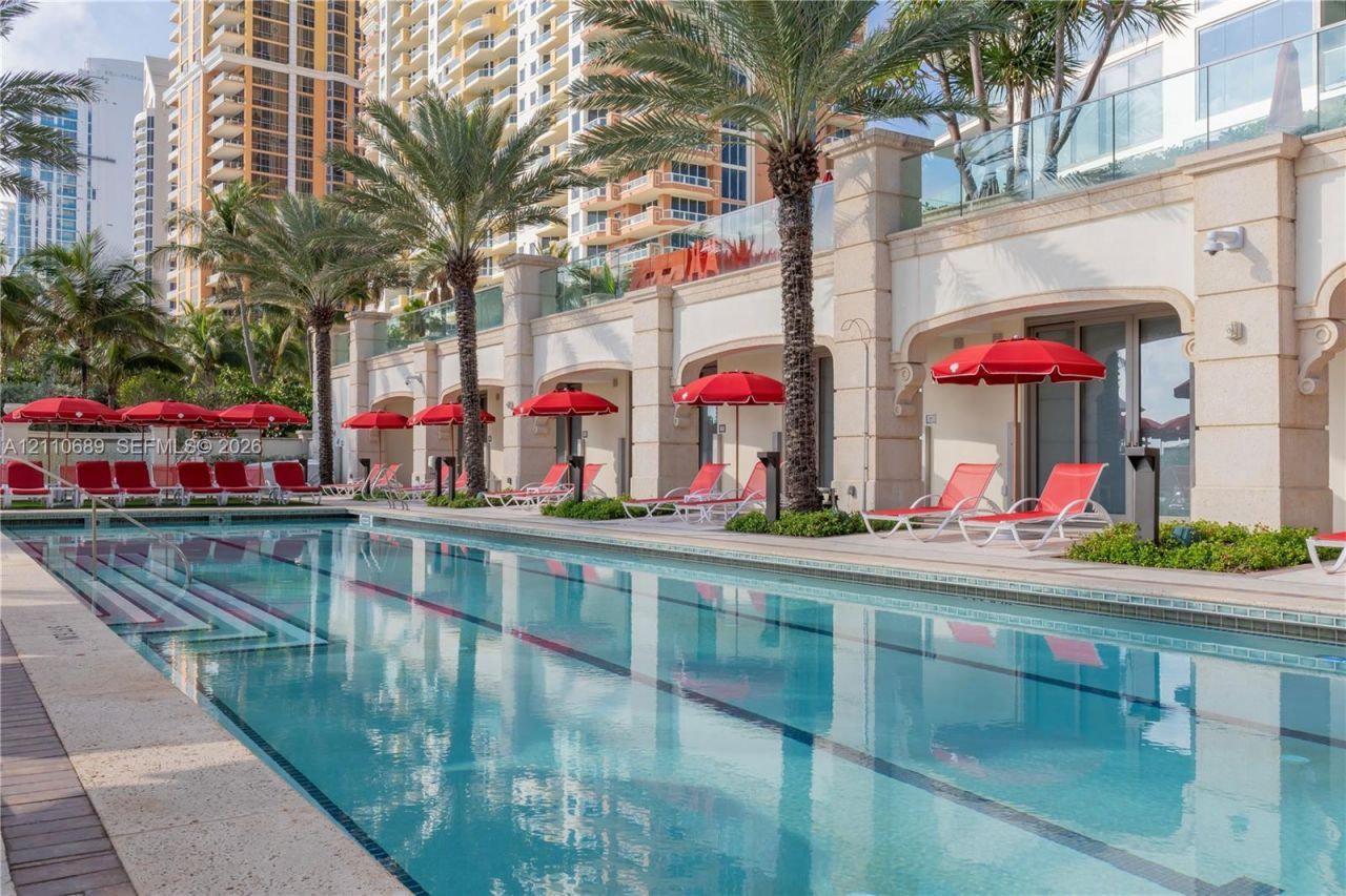 17901 Collins Ave , Unit 2704, Sunny Isles Beach, FL 33160 Photo