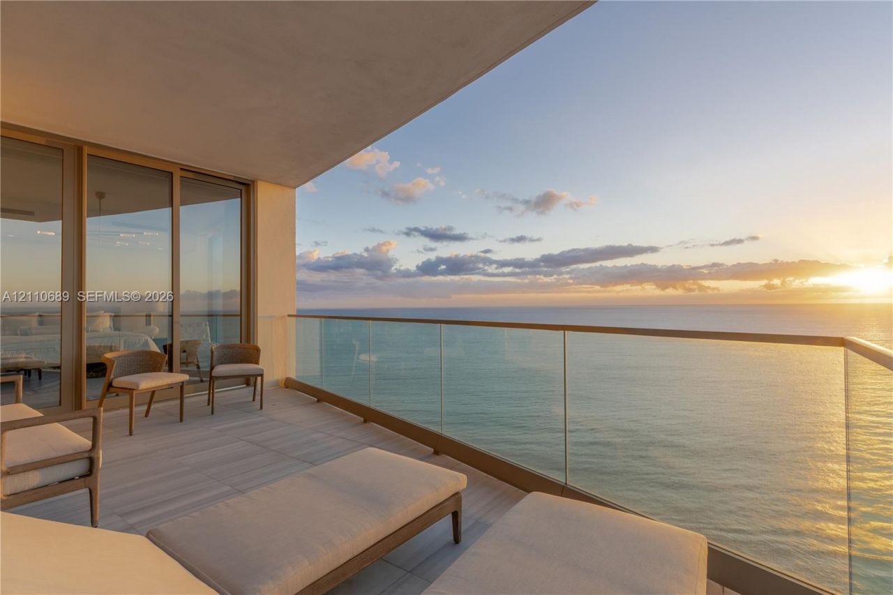 17901 Collins Ave , Unit 2704, Sunny Isles Beach, FL 33160 Photo
