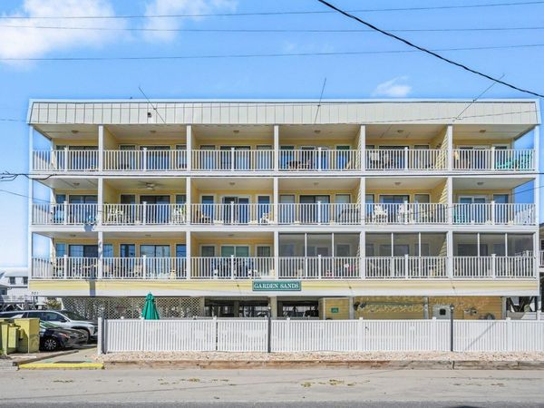 301 N Waccamaw Dr., Unit 106, Murrells Inlet, SC 29576