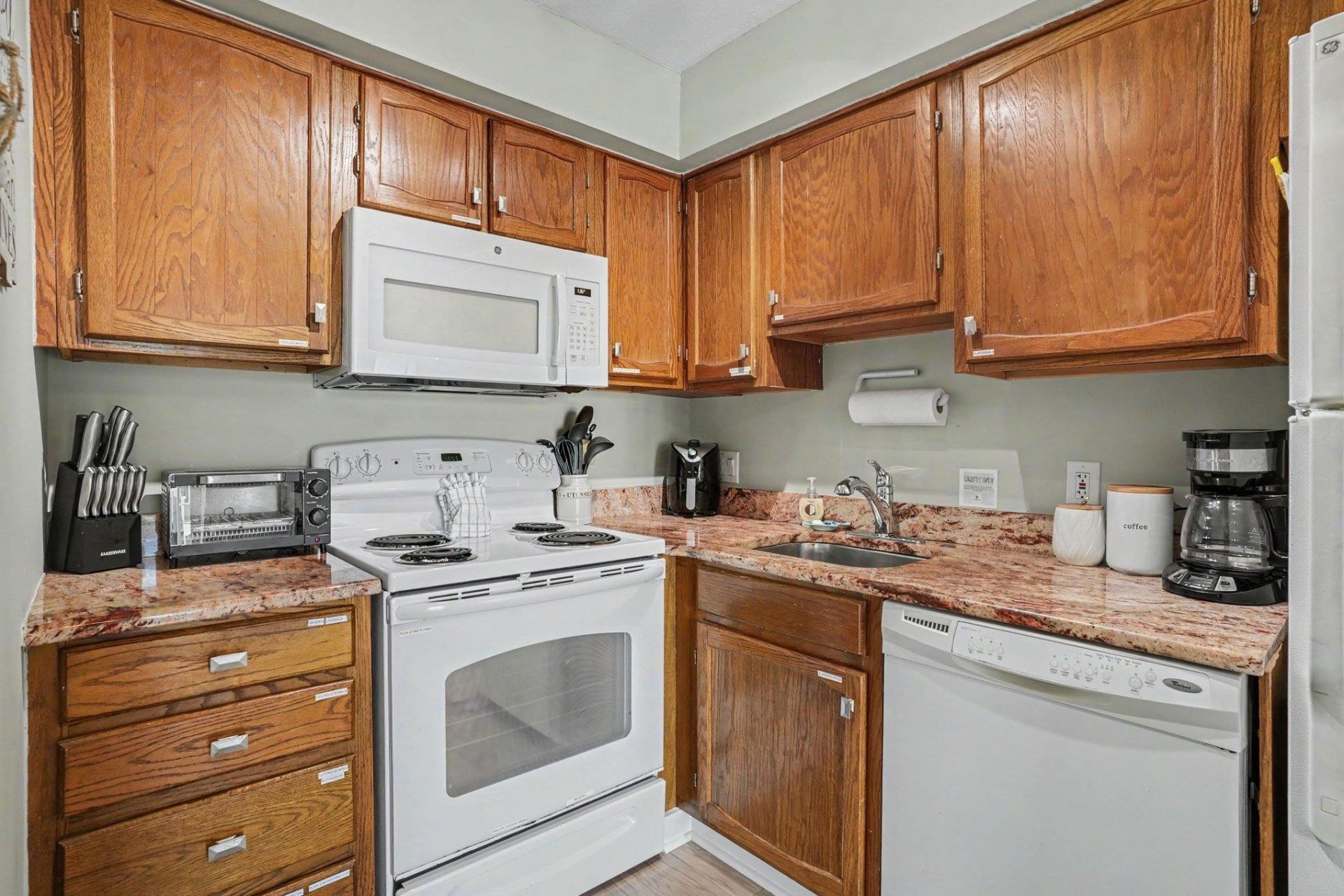 301 N Waccamaw Dr. Photo 11