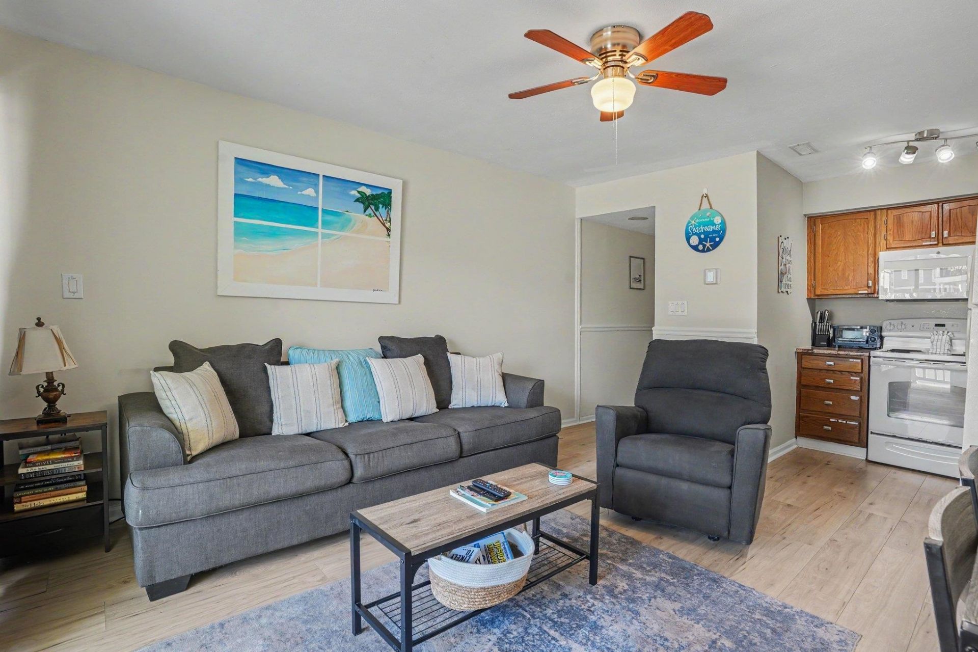 301 N Waccamaw Dr. Photo 8