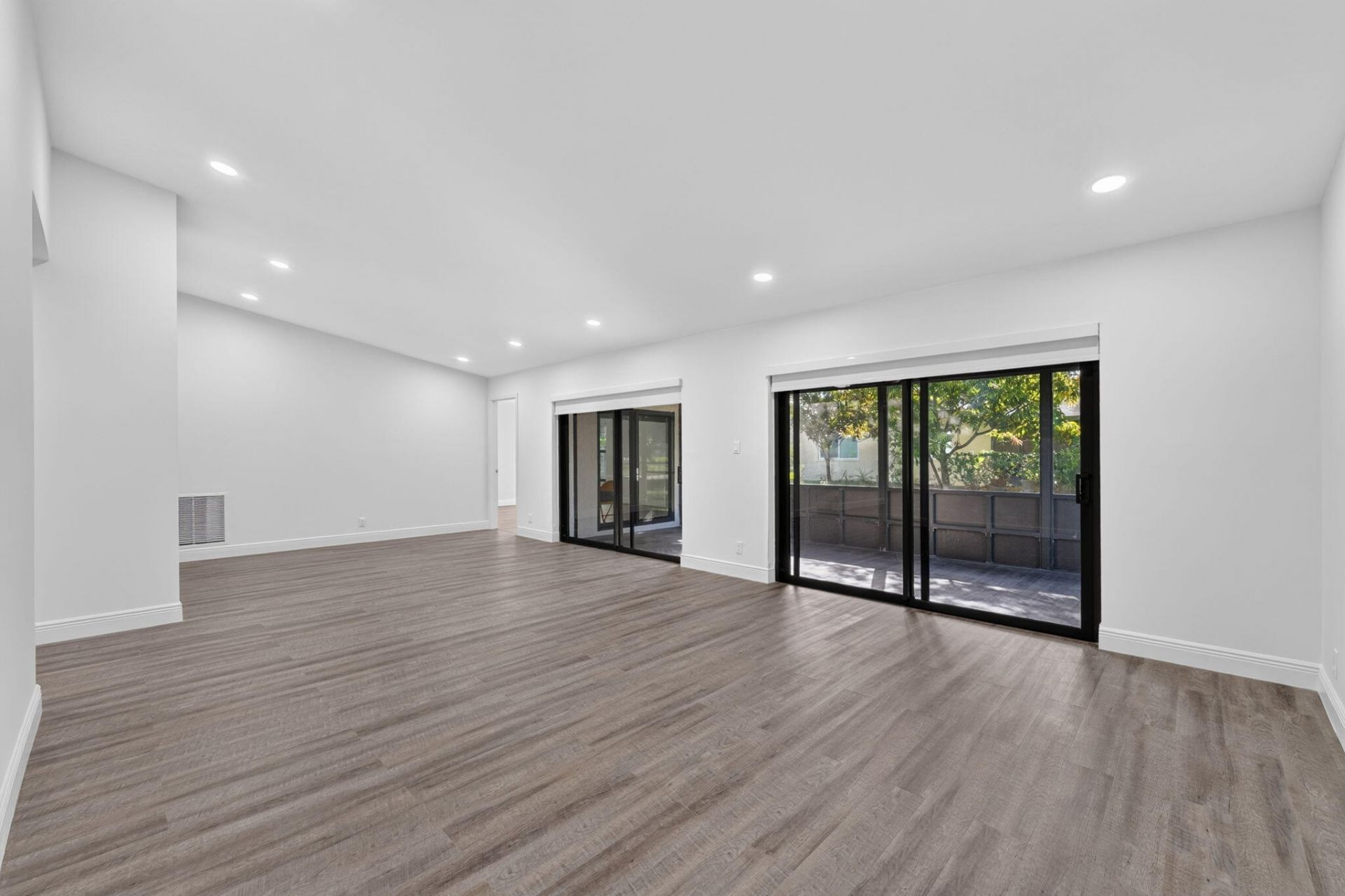 10424 NW 70th Court, Tamarac, FL 33321 Photo