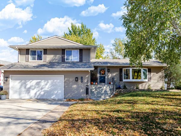 1744 23rd Street S, Fargo, ND 58103