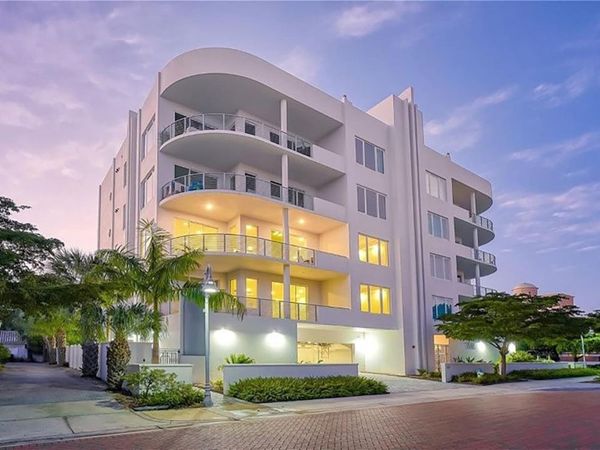 609 GOLDEN GATE POINT, Unit 301, SARASOTA, FL 34236
