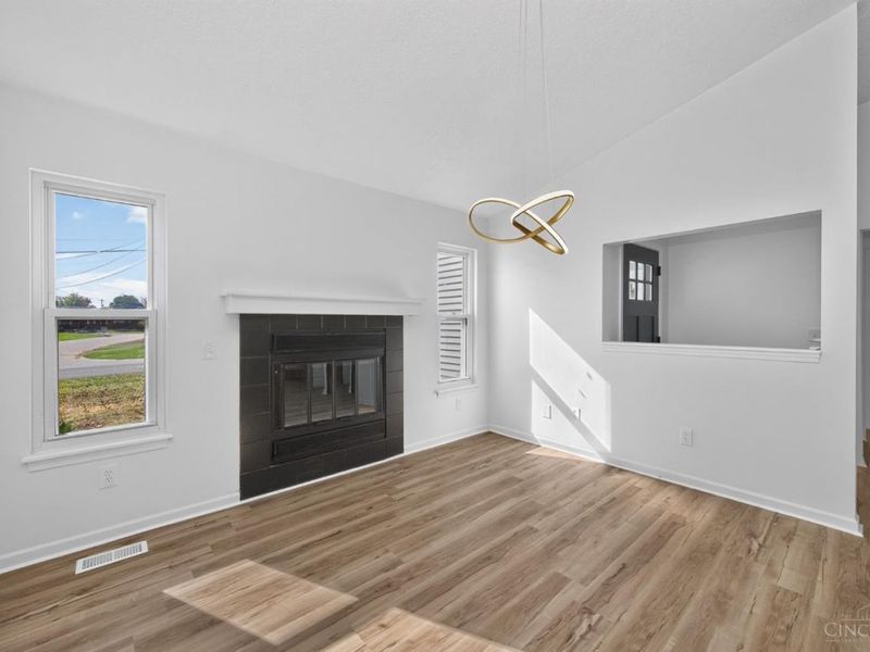 350 Woodsdale Drive, Monroe, OH 45050 Photo 8