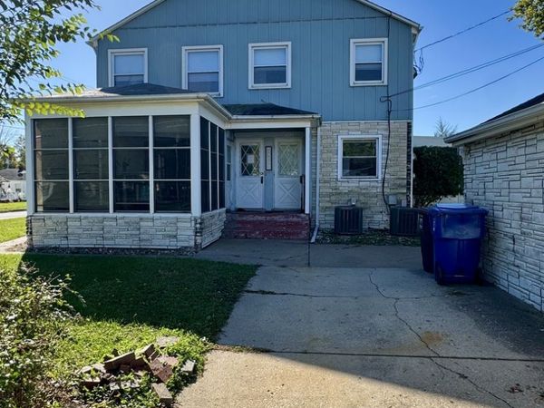 1023 1/2 53RD Street , Moline, IL 61265