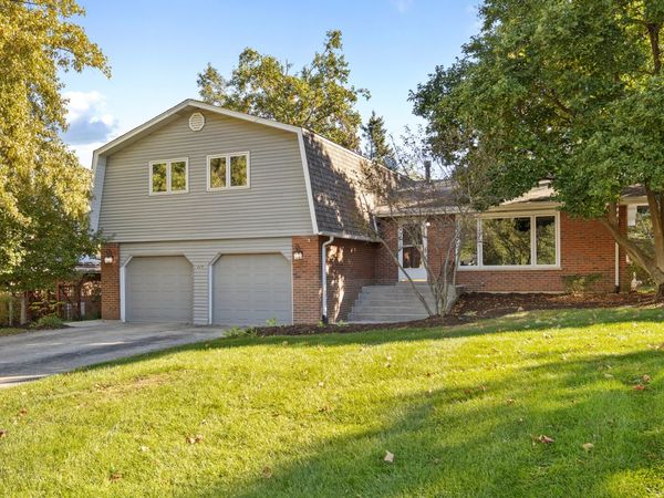 429 ELM Street , Frankfort, IL 60423