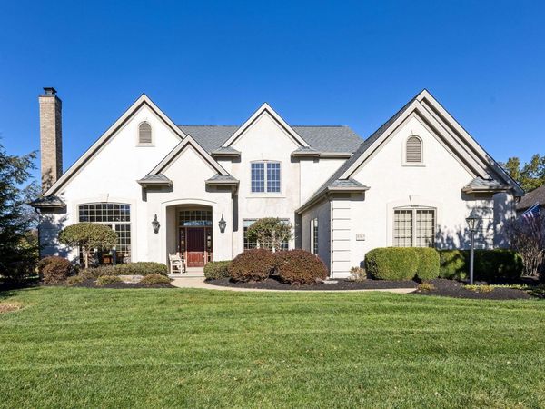 5763 Medallion Drive E, Westerville, OH 43082
