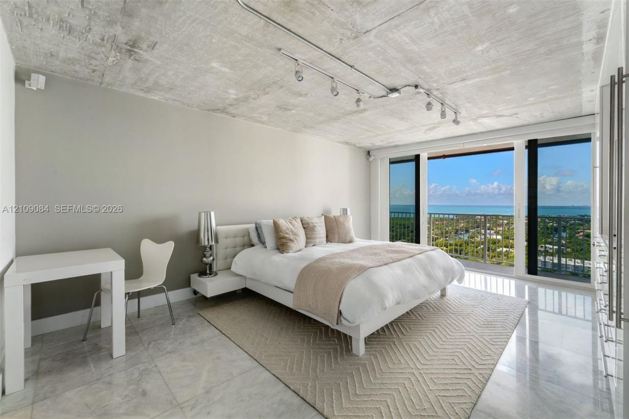 881 Ocean Dr, Unit 23C, Key Biscayne, FL 33149 Photo