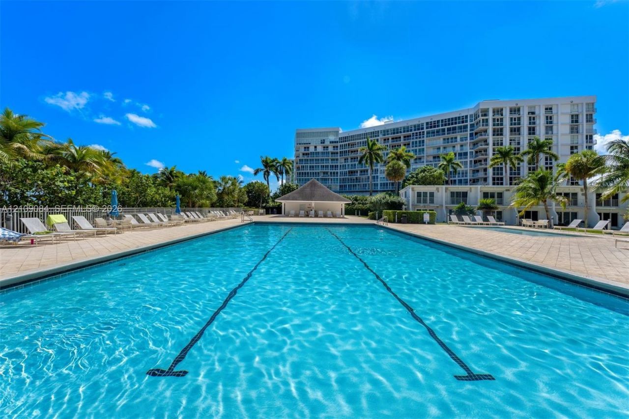 881 Ocean Dr, Unit 23C, Key Biscayne, FL 33149 Photo