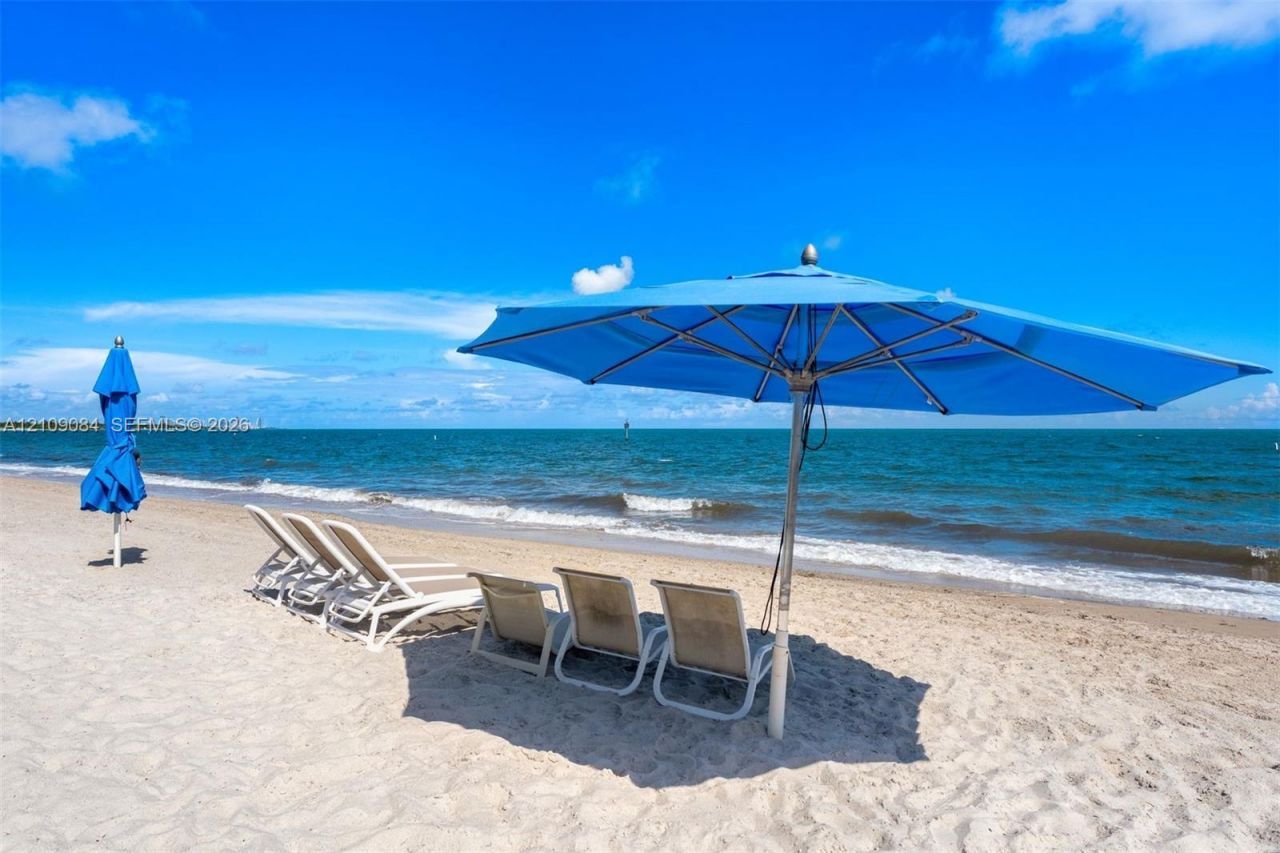 881 Ocean Dr, Unit 23C, Key Biscayne, FL 33149 Photo