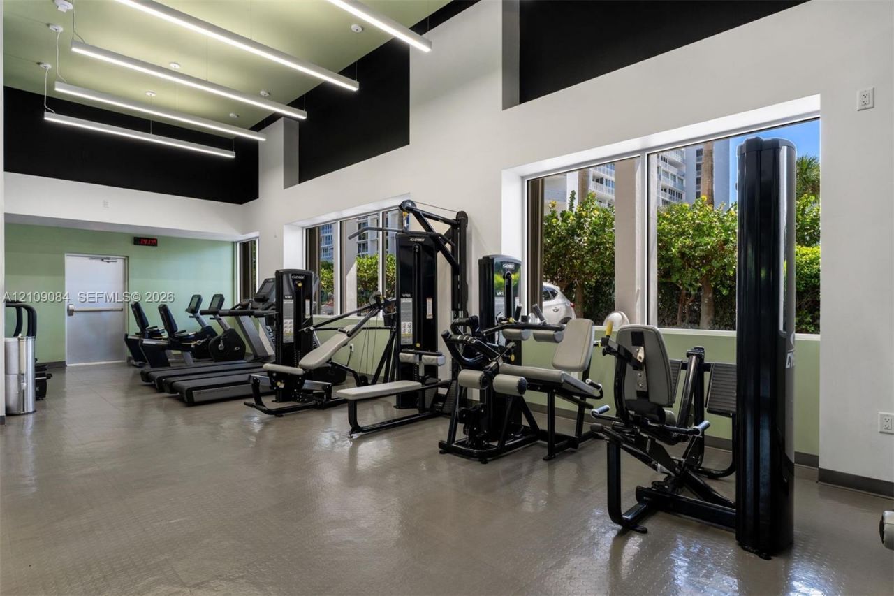 881 Ocean Dr, Unit 23C, Key Biscayne, FL 33149 Photo