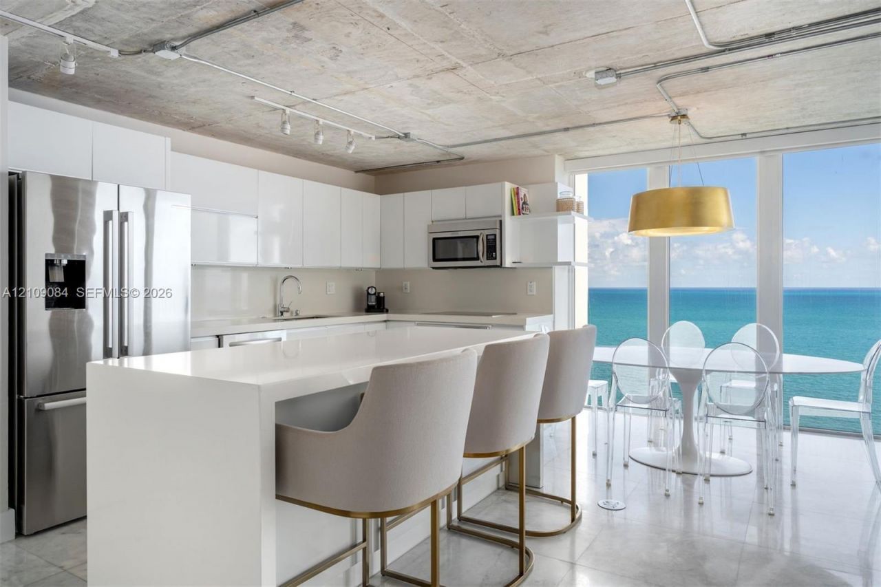 881 Ocean Dr, Unit 23C, Key Biscayne, FL 33149 Photo