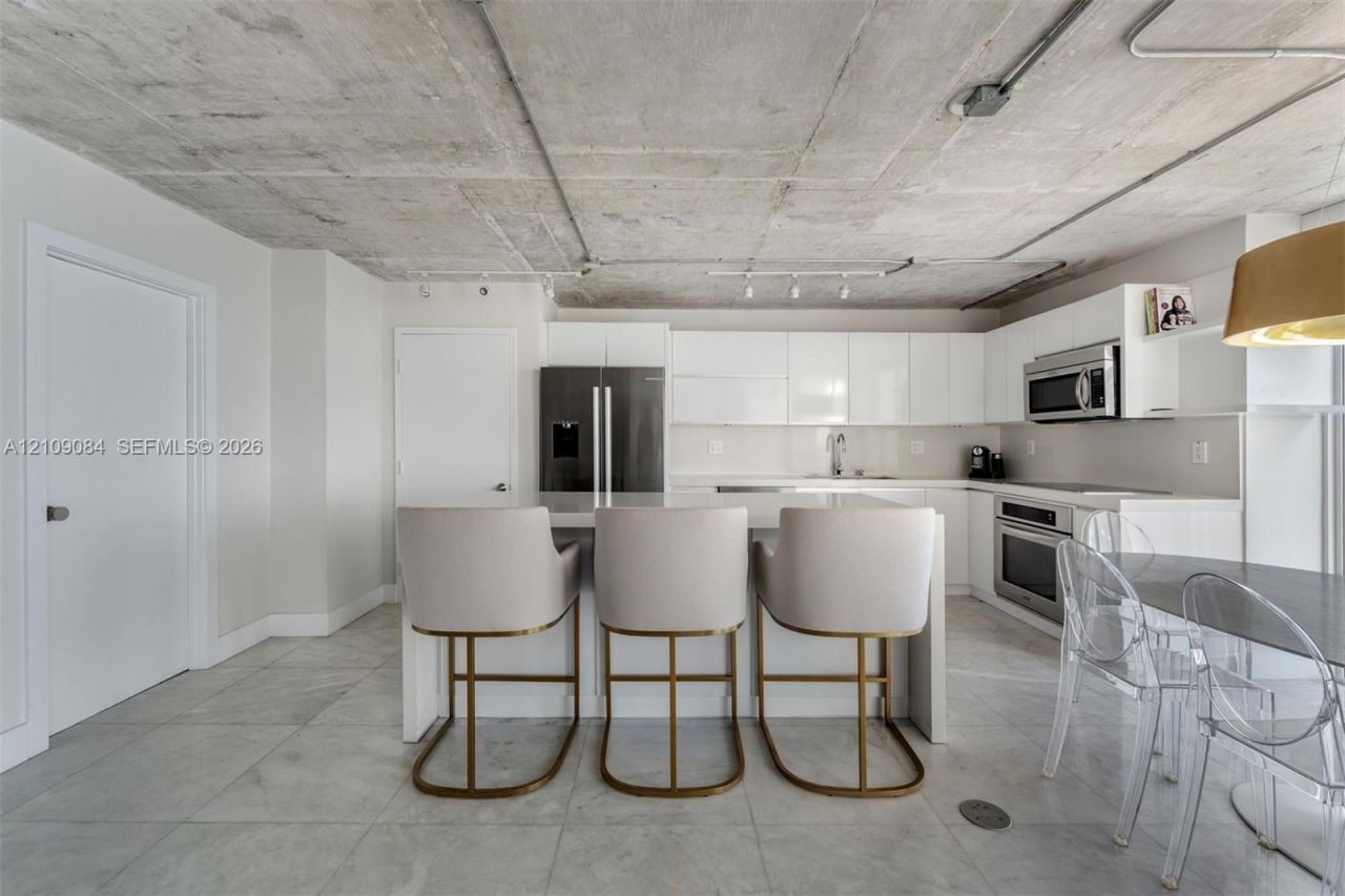 881 Ocean Dr, Unit 23C, Key Biscayne, FL 33149 Photo