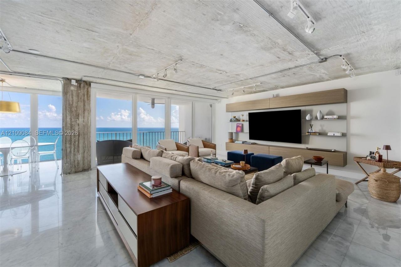 881 Ocean Dr, Unit 23C, Key Biscayne, FL 33149 Photo