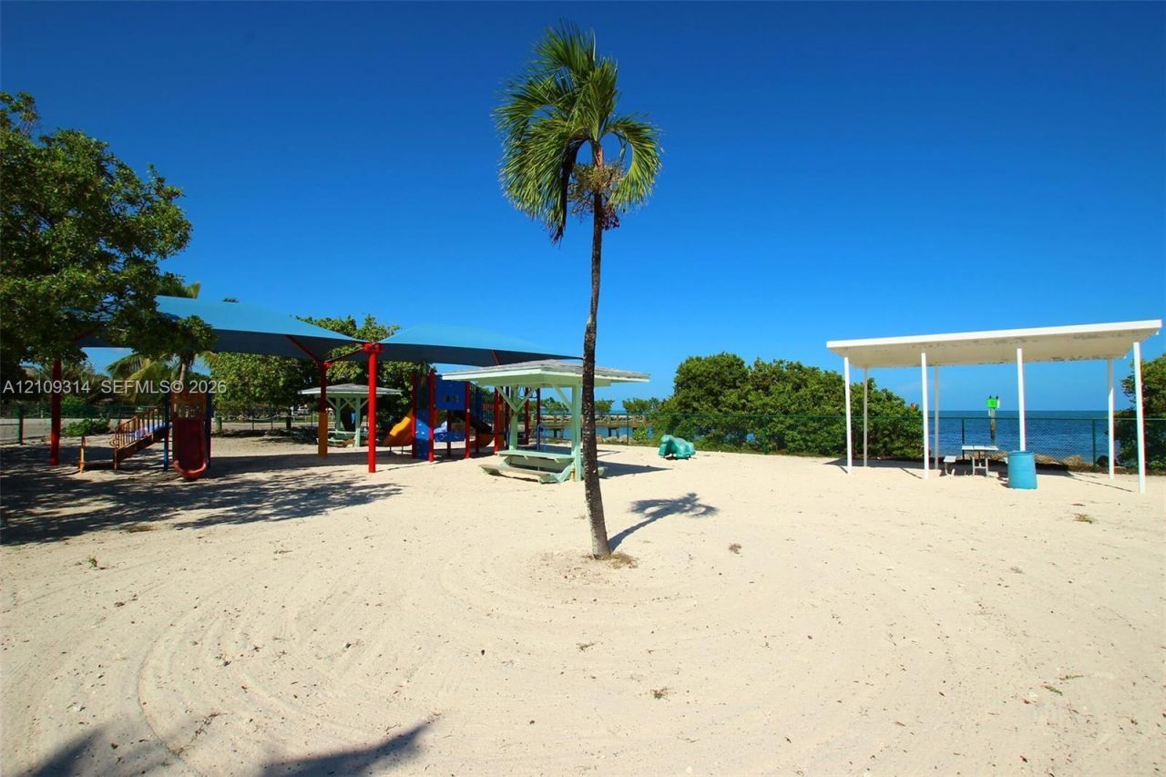 222 Cuba Rd , Key Largo, FL 33070 Photo