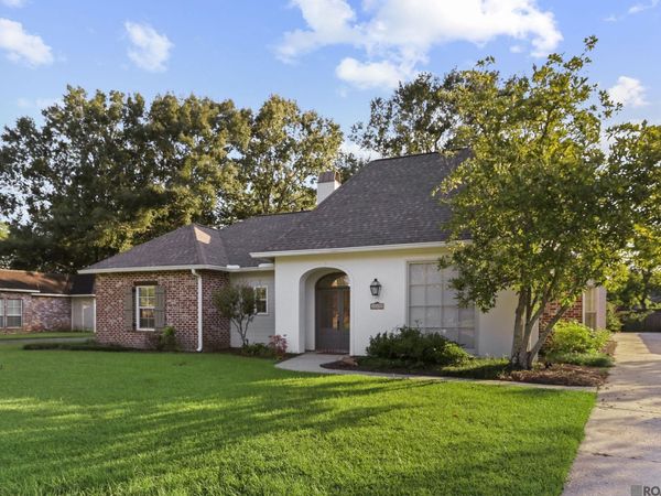 16332 Round Rock Ct, Saint George, LA 70817