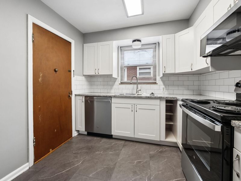 1796 Northwest Boulevard, Unit A & B, Columbus, OH 43212 Photo 10