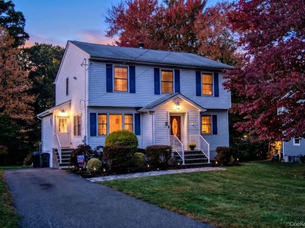 12 Highview Avenue, Airmont, NY 10901