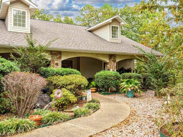 251 FOX TAIL Lane, Hot Springs, AR 71901