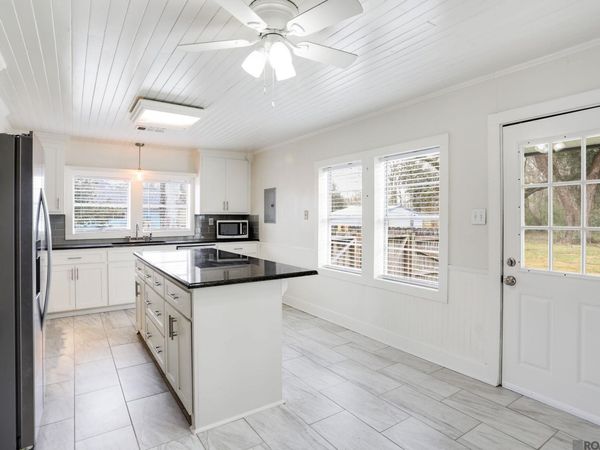 38097 Henry Rd, Prairieville, LA 70769