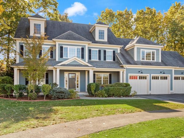 10 Willard Circle, Lexington, MA 02421