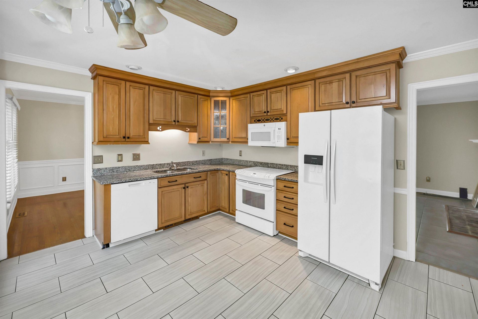 141 Brook Hollow Drive  Photo 10