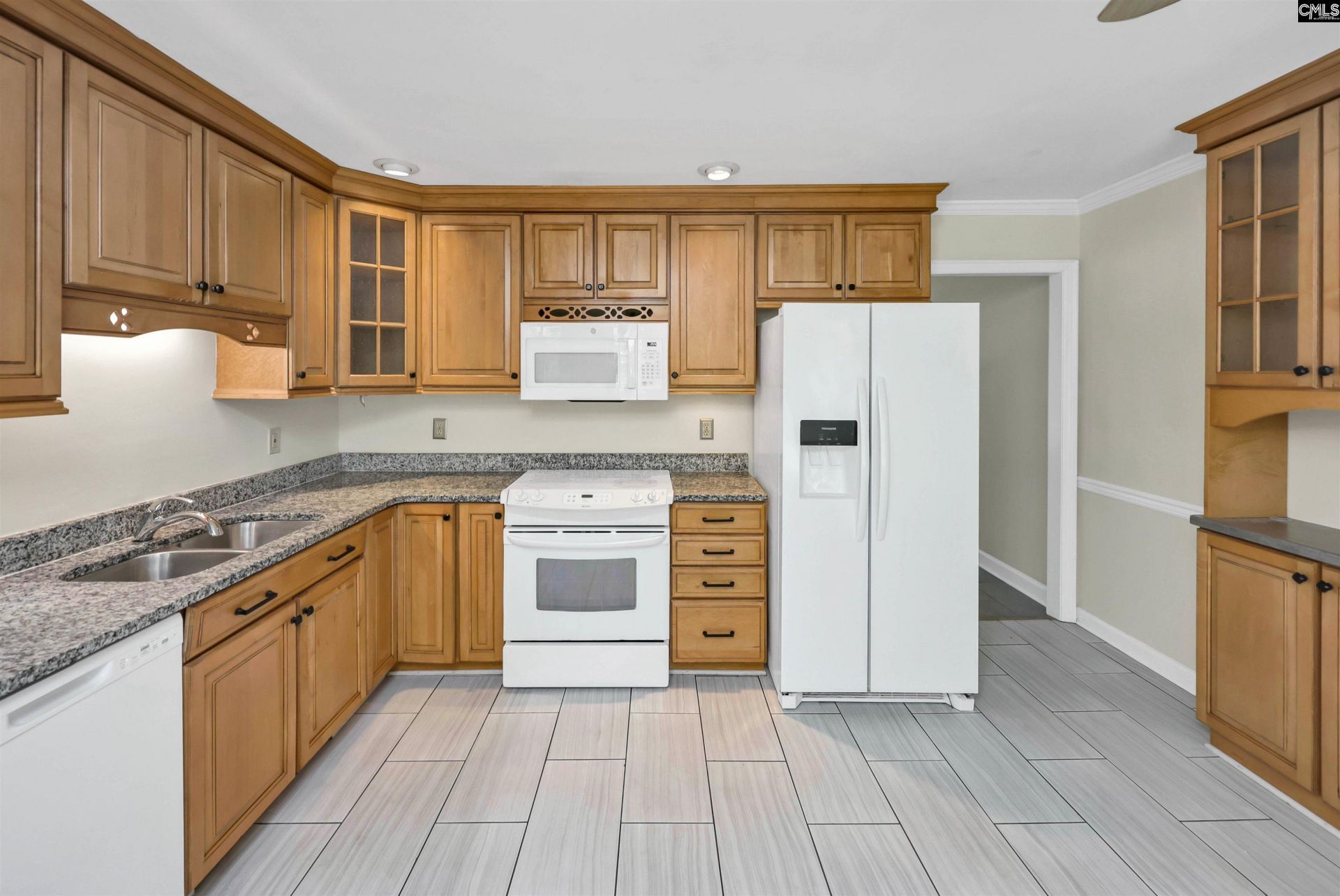 141 Brook Hollow Drive  Photo 13