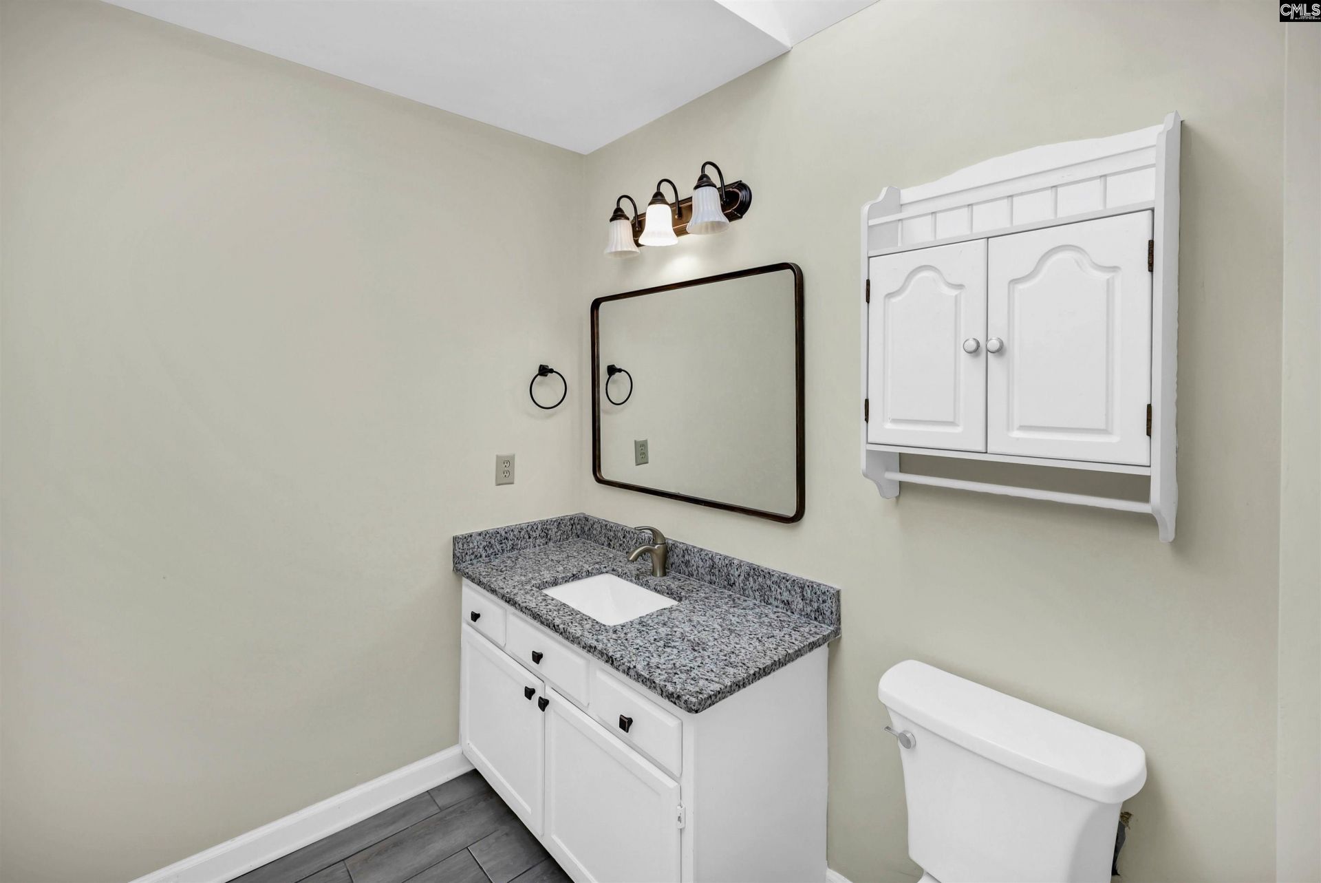 141 Brook Hollow Drive  Photo 33