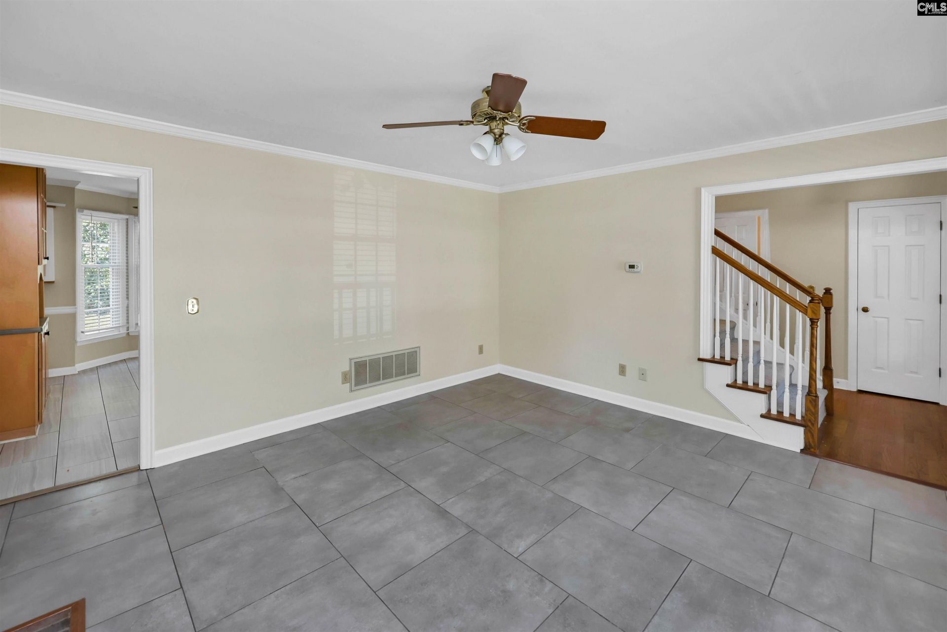 141 Brook Hollow Drive  Photo 9