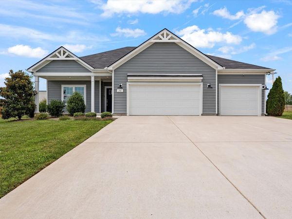 26 Mimosa Dr , Decherd, TN 37324