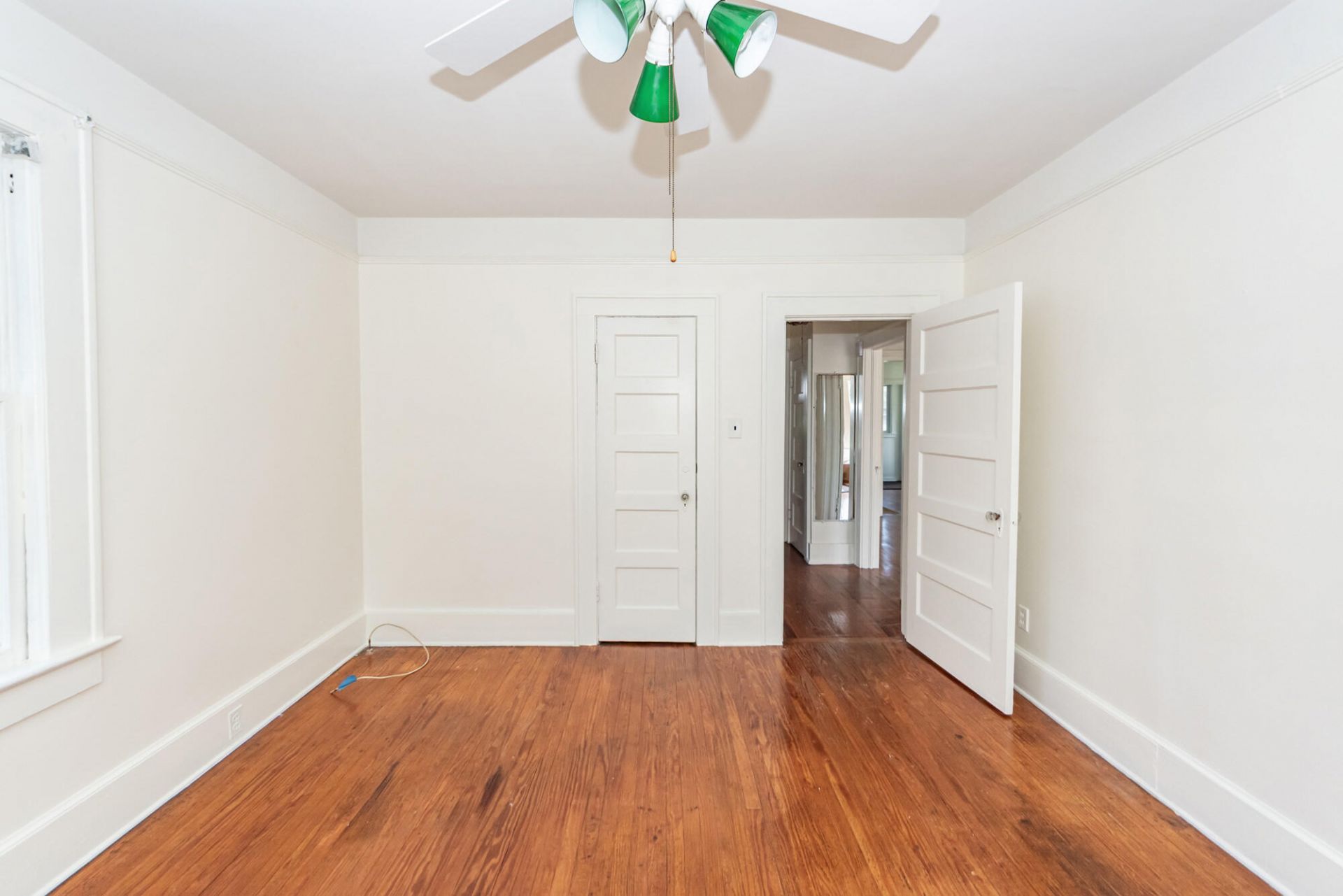 25 8th Avenue Photo 22
