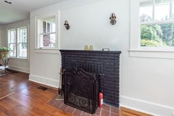 25 8th Avenue photo 4