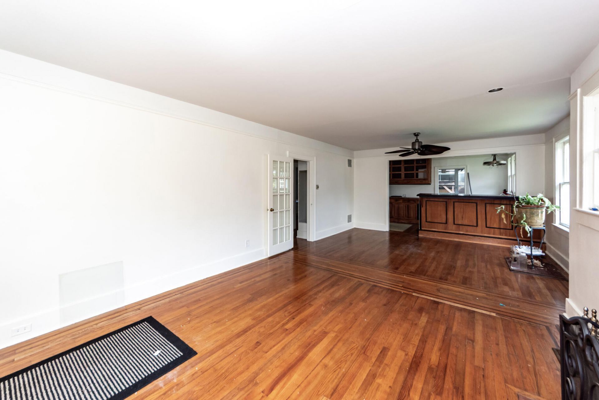 25 8th Avenue Photo 6