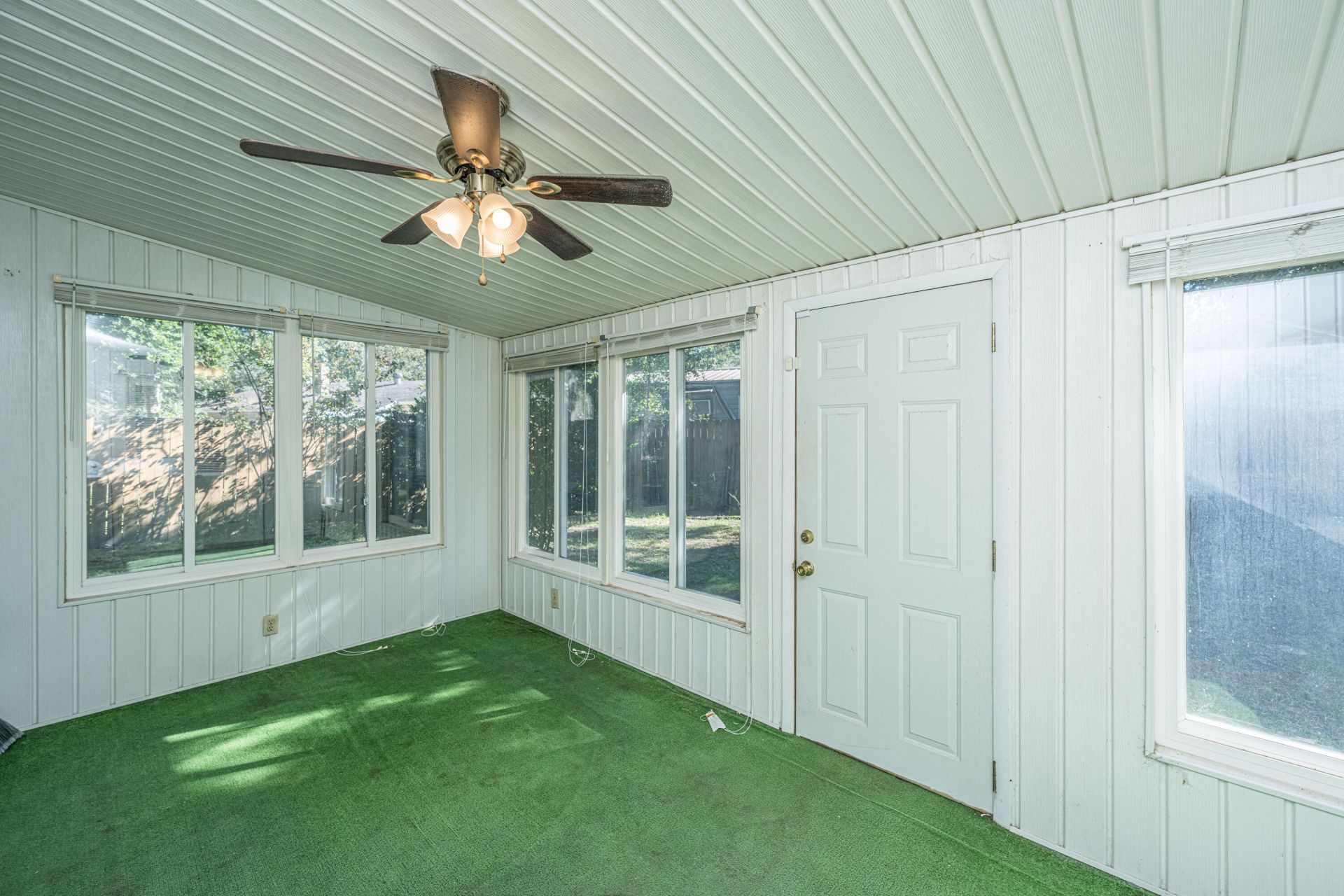 1236 Hawthorne Circle Photo 26