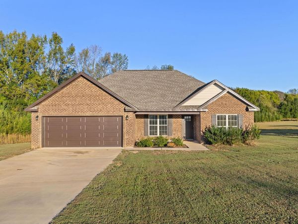 5674 Co Rd 81, Florence, AL 35633