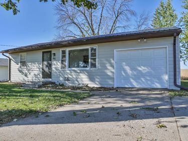 1306 MAPLE Street, SIDNEY, IA 51652