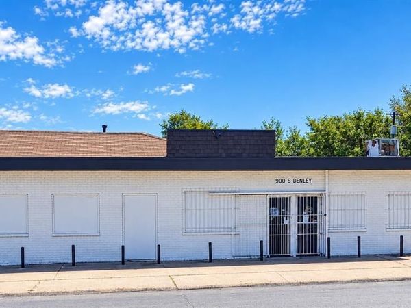 900 S Denley Drive , Dallas, TX 75216