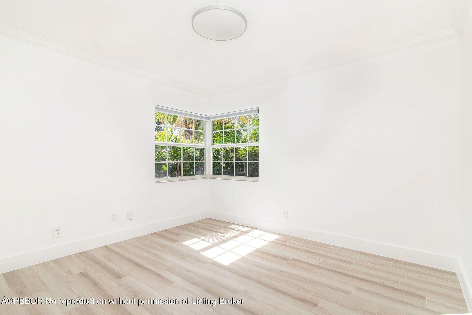 135 Edgewood Drive, West Palm Beach, FL 33405 Photo