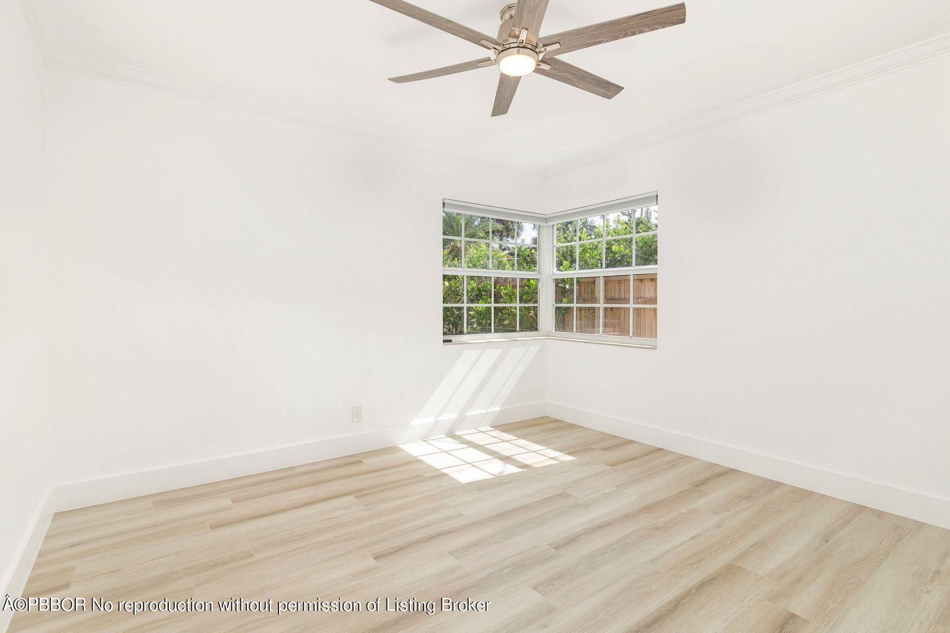 135 Edgewood Drive, West Palm Beach, FL 33405 Photo
