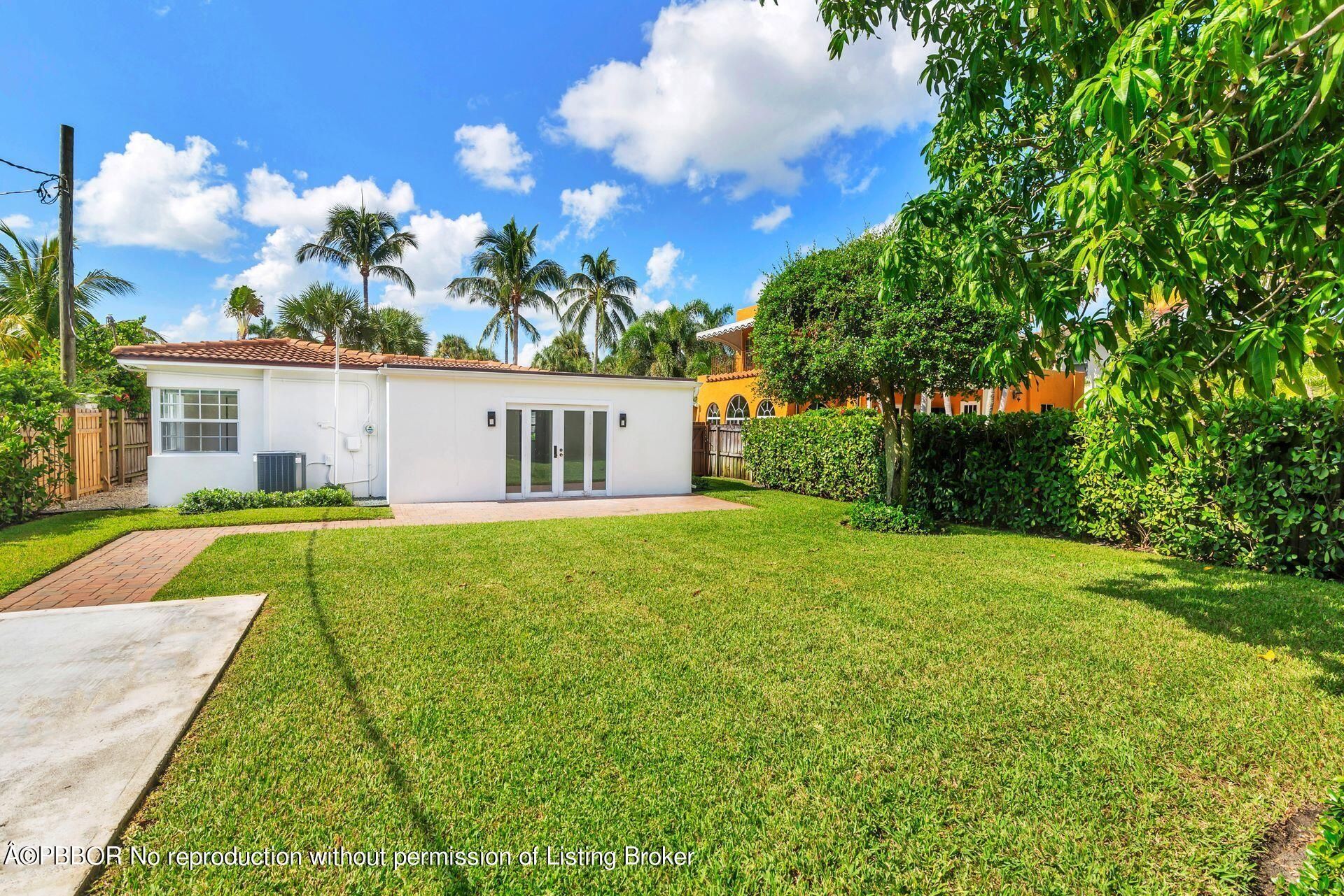 135 Edgewood Drive, West Palm Beach, FL 33405 Photo