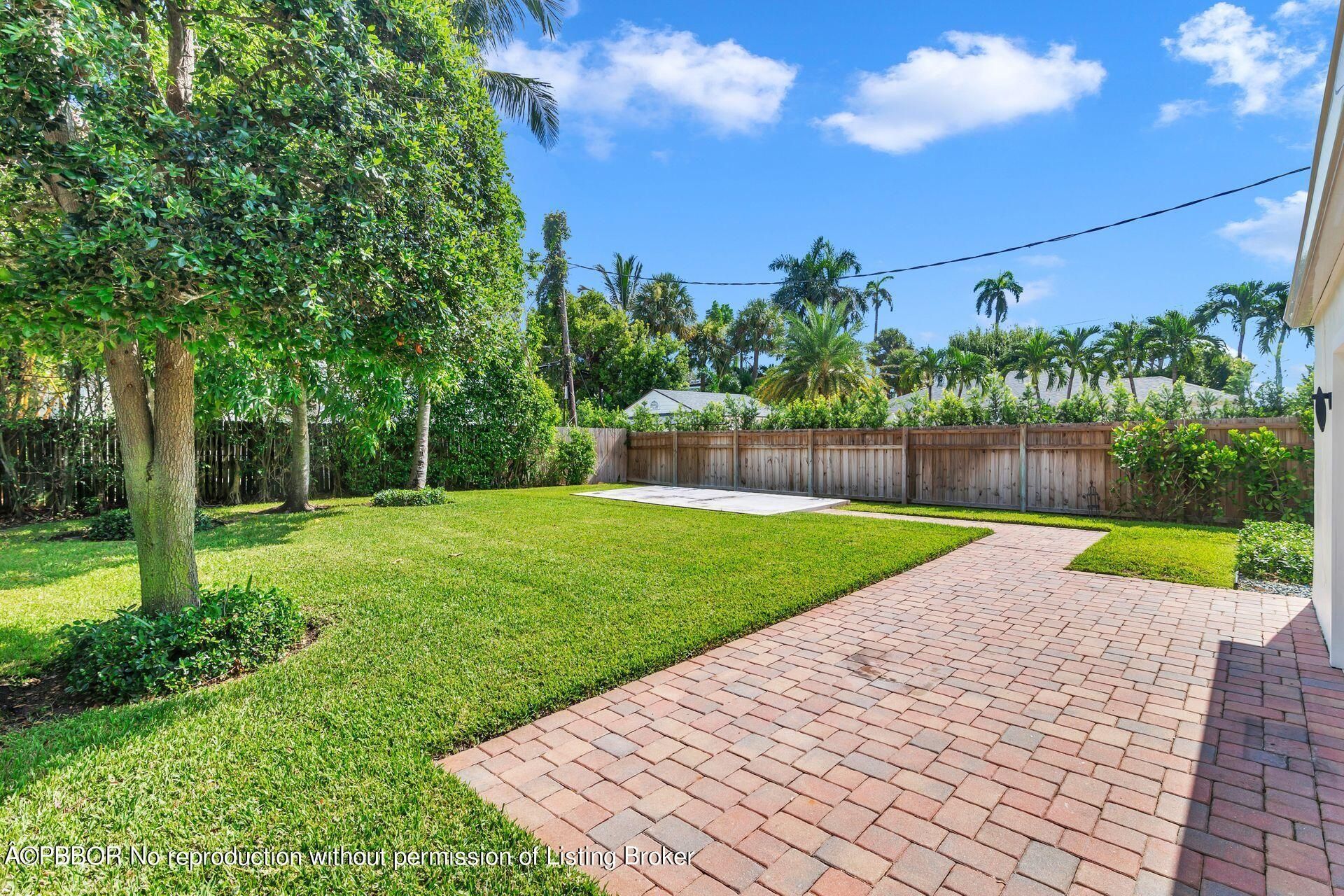135 Edgewood Drive, West Palm Beach, FL 33405 Photo