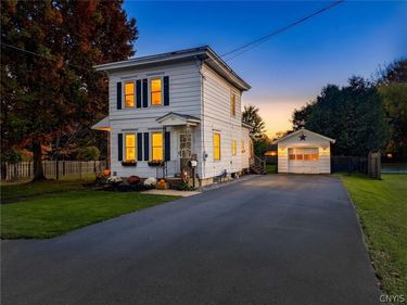 207 Walradt Street , Fulton, NY 13069