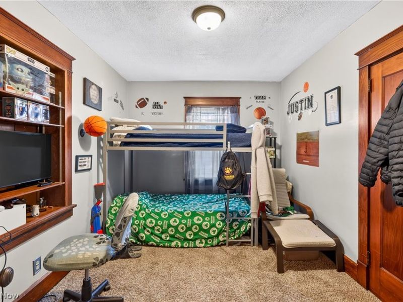 107 N Hartford Avenue , Youngstown, OH 44509 Photo 17