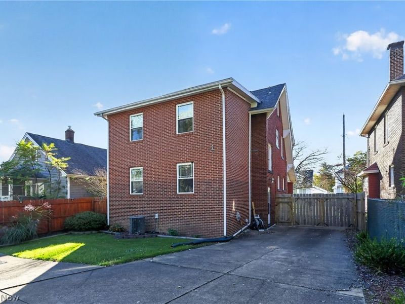 107 N Hartford Avenue , Youngstown, OH 44509 Photo 28