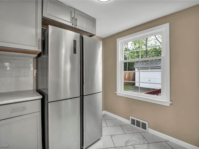3012 Keswick Road, Cleveland, OH 44120 Photo 16