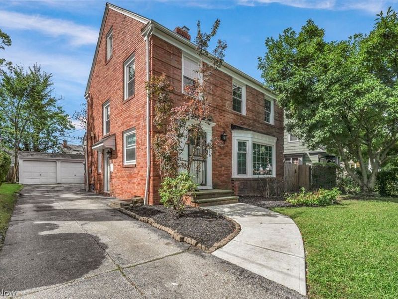 3012 Keswick Road, Cleveland, OH 44120 Photo 2