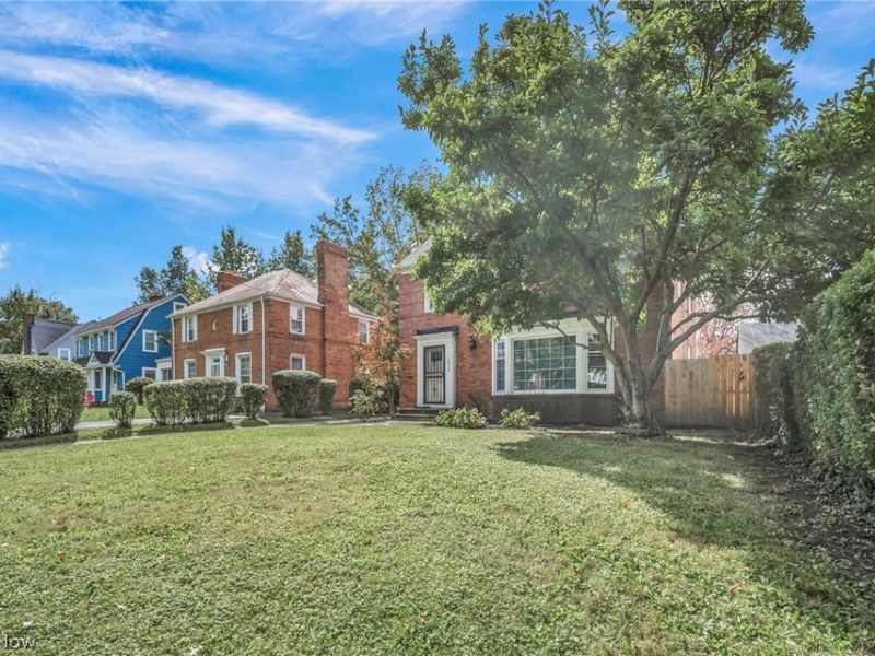 3012 Keswick Road, Cleveland, OH 44120 Photo 3